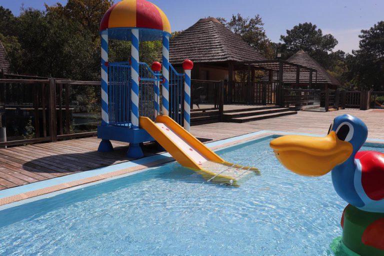 Camping San Damiano Corsica waterspeeltuin 768x512