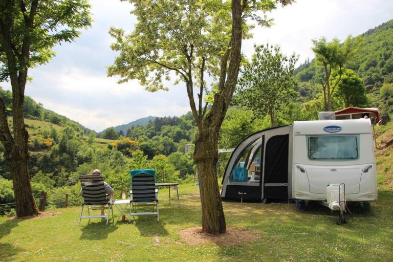 Camping L Ardéchois Ardeche staanplaatsen 768x512