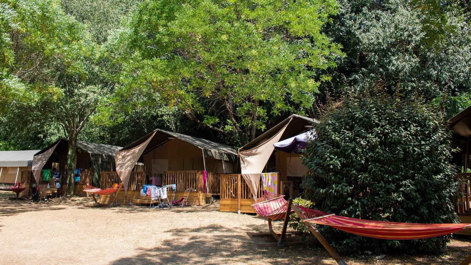 Camping La Garenne in Saint-Laurent-du-Pape, Auvergne-Rhône-Alpes, France photo 2