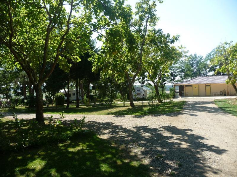 Camping Le Domaine Du Castex in Aignan, Occitania, France photo 5