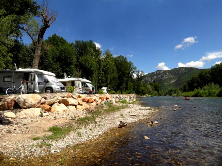 Camping Les Bords Du Tarn staanplaats 768x576