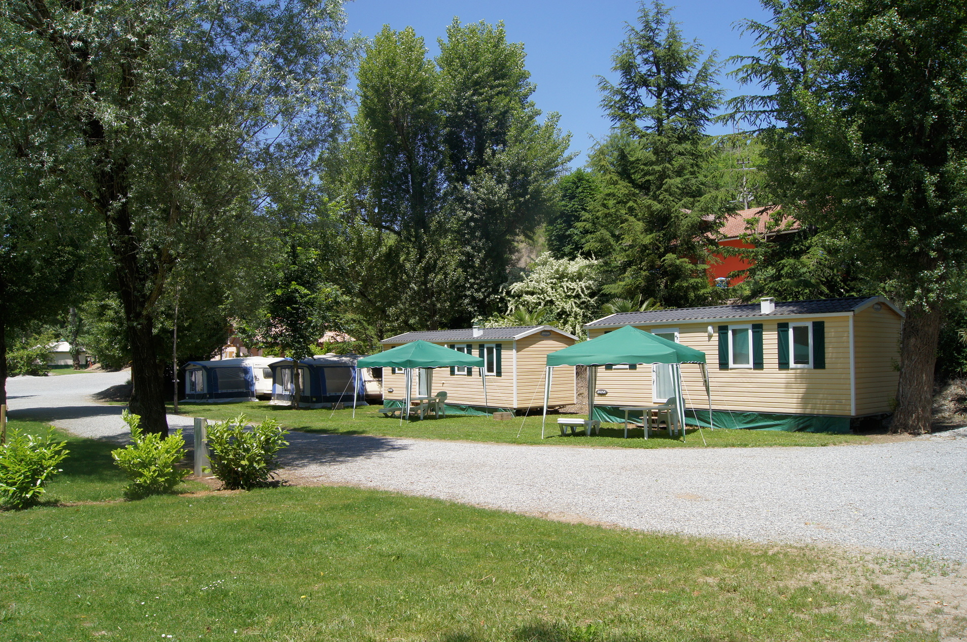 Camping Les Bords Du Tarn in Mostuéjouls, Occitania, France - Photo 2