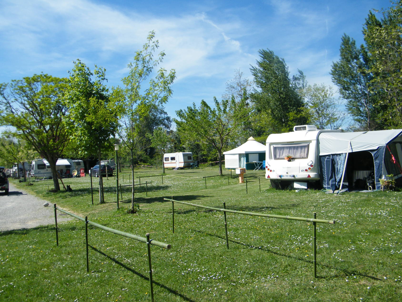 Camping Les Eychecadous in Artigat photo 3