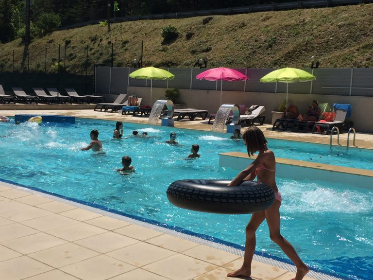 Camping Les Prades zwembad 768x576