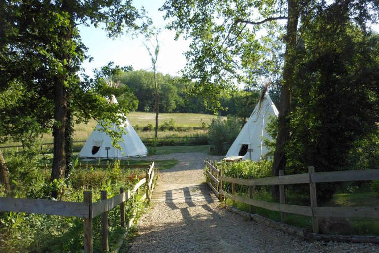 Camping Les Étangs Du Moulin Tipis huren 768x512