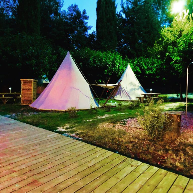 Camping Suze Luxe Nature Drome tipi huren 768x768
