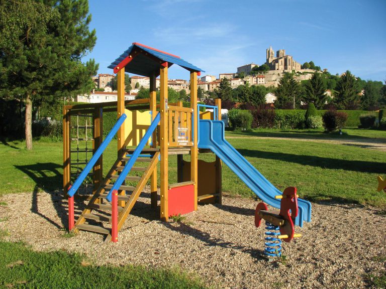 Camping de la Belle Etoile Loire speeltuin 768x576
