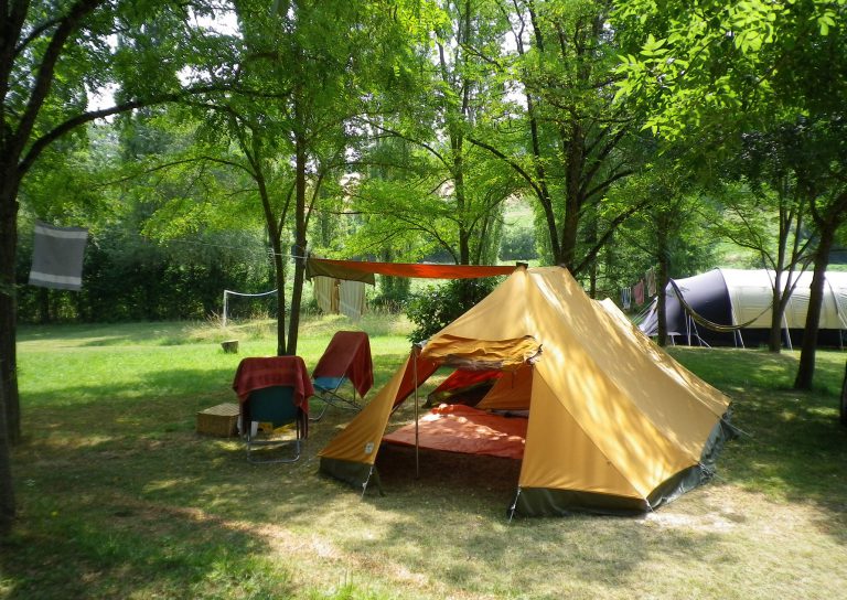 Camping Domaine Les Angeles Gers staanplaats 768x544