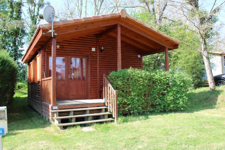 Camping Le Casties chalet huren 768x512