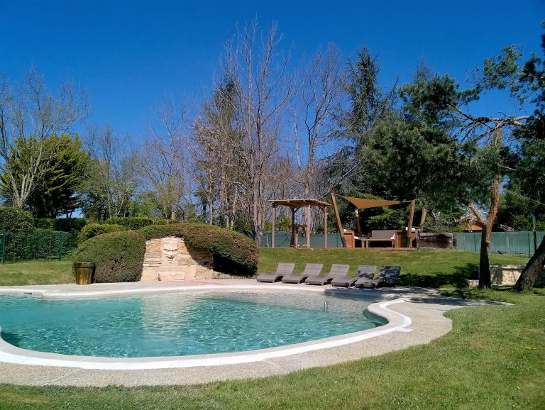 Camping Pré Fixe zwembad 768x578
