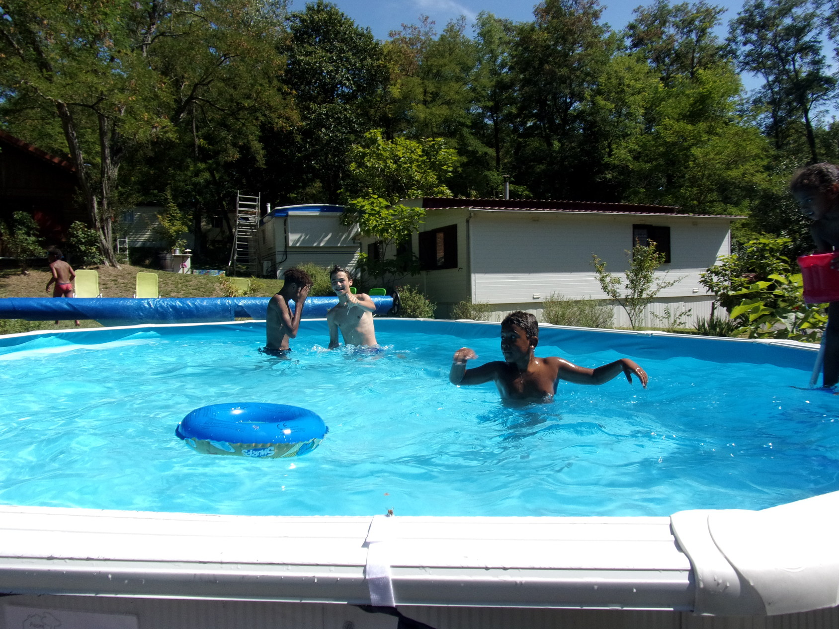 Camping De Montmaurin in Montmaurin, Occitania, France - Photo 2