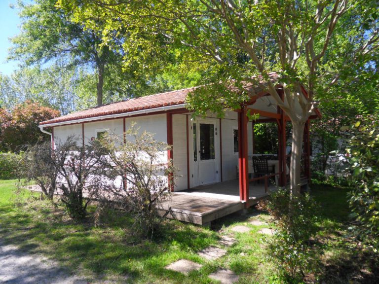 Camping Etche Zahar chalet huren 768x576