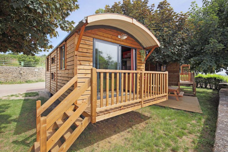 Camping Huttopia Lac d Aiguebelette Pipowagen huren 768x512
