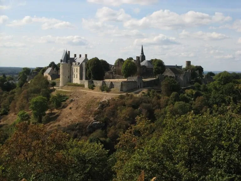 Sainte Suzanne 768x576