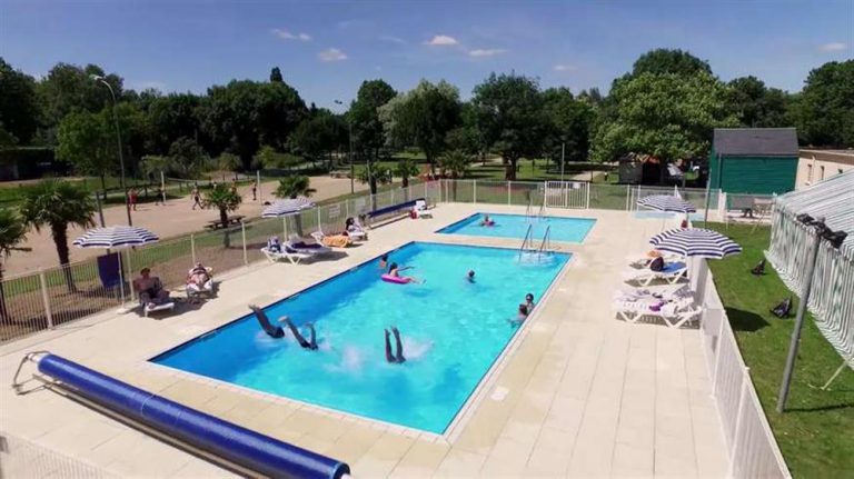 Camping Municipal de la Route d Or zwembad 768x431