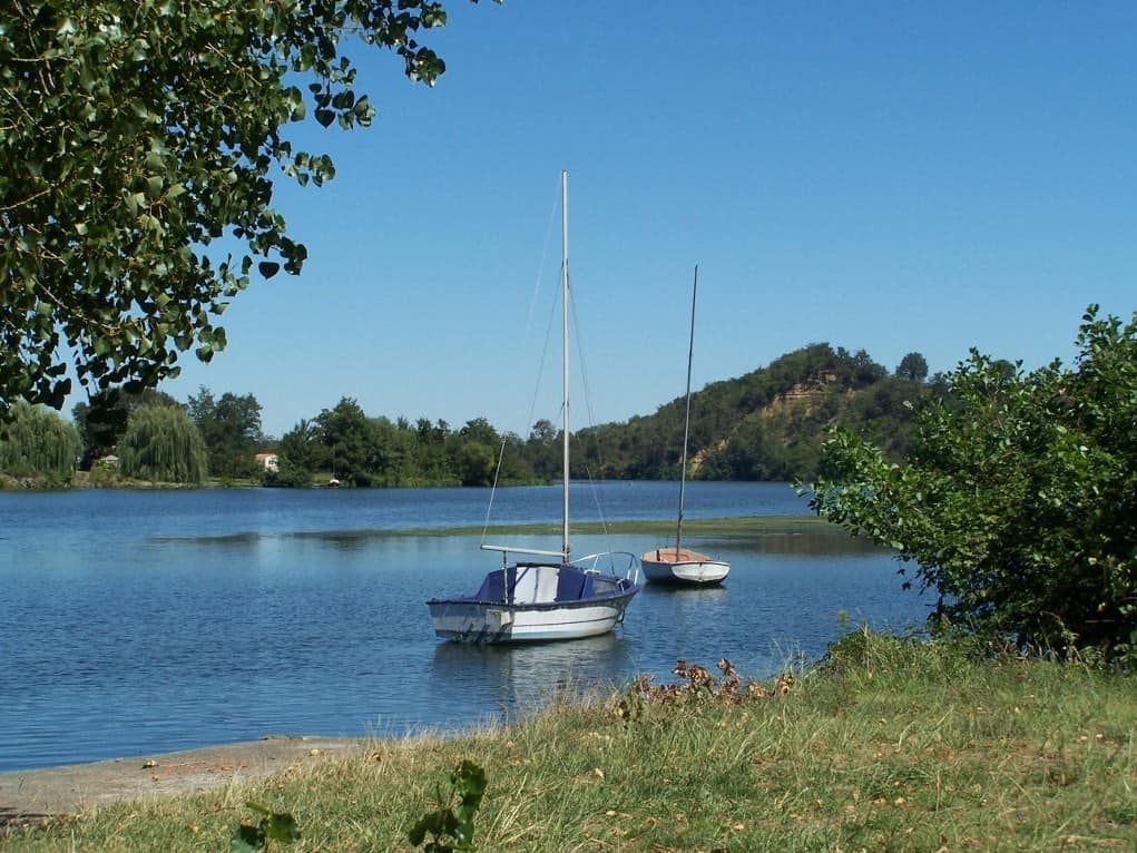 Camping municipal du Plan d'Eau in Rieux-Volvestre, Occitania, France photo 4