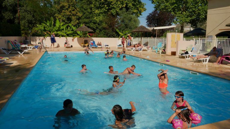 Camping Le Chassezac Ardeche zwembad 768x432