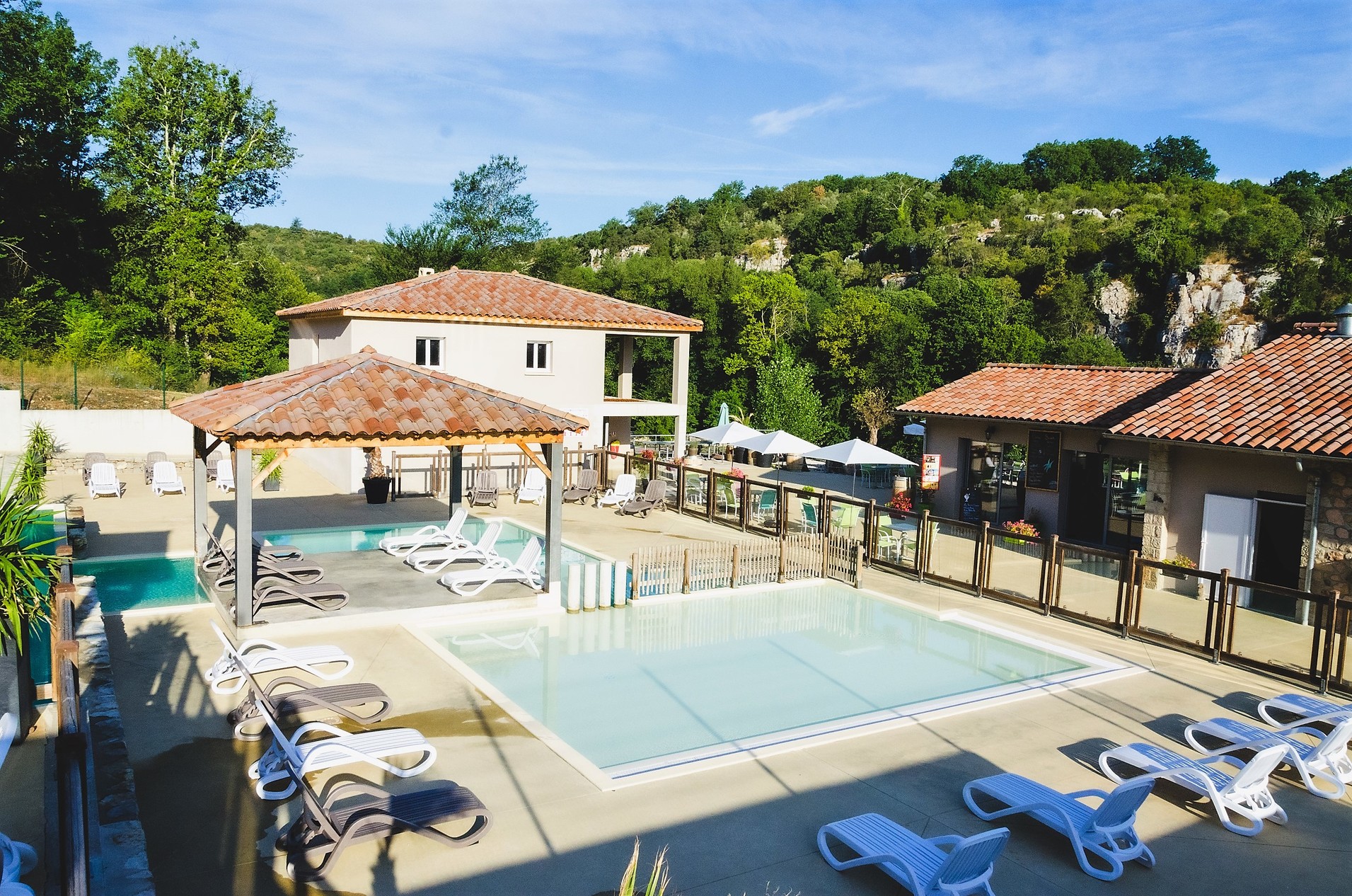 Camping Mazet Plage in Berrias-et-Casteljau, Auvergne-Rhône-Alpes, France - Photo 3