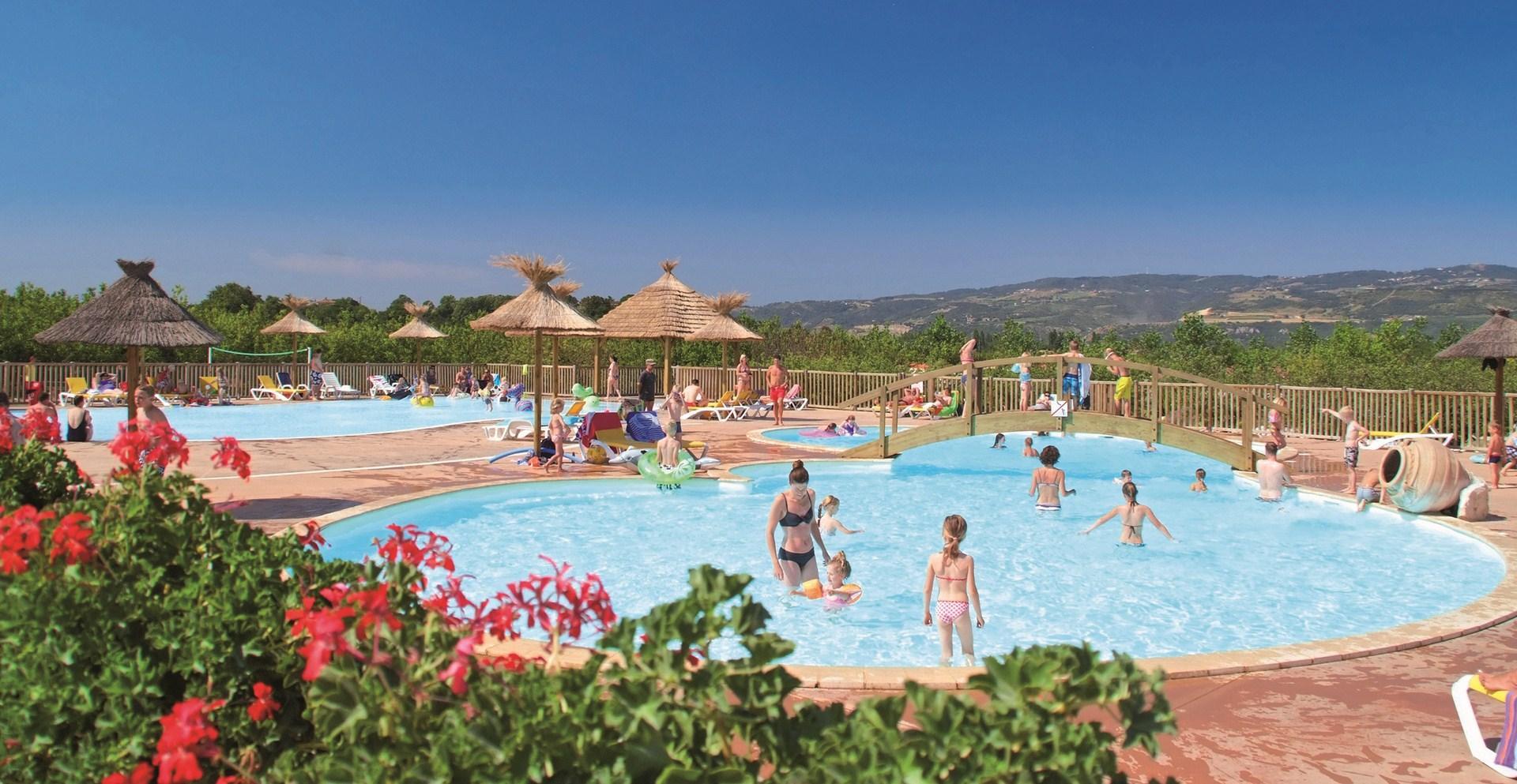 Camping Le Soleil Fruité - Transit campground along the A7 near Valence - Photo 3