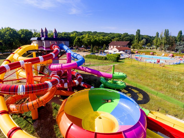 Camping Mirabelle glijbanen 768x575