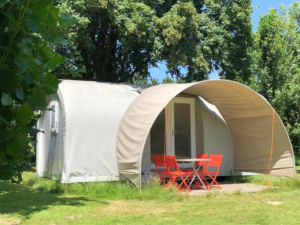 Camping les Tournesols in Le Grez photo 3
