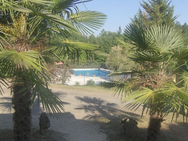 Camping Au Bois Dormant in Chauffour-sur-Vell, Nouvelle-Aquitaine, France photo 3
