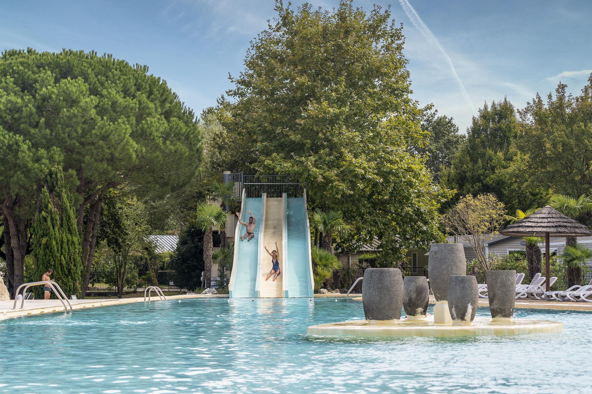 Camping Sandaya Séquoia Parc in Saint-Just-Luzac photo 5